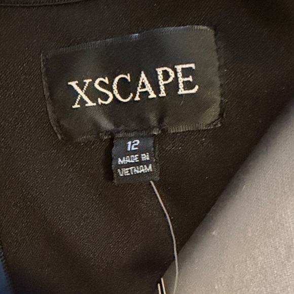 XSCAPE Elegant Black Off-Shoulder Dress NWT Sz 12 Gorgeous ❤️ - Picture 8 of 11